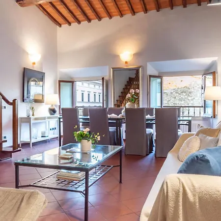 Rondinelli Escape Apartamento
